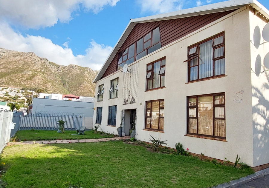 2 Bedroom Property for Sale in Gordons Bay Village Western Cape